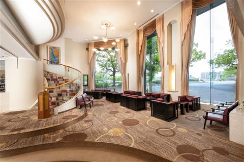 1〜5泊目：ホテルマイステイズ広島平和公園前　ロビー